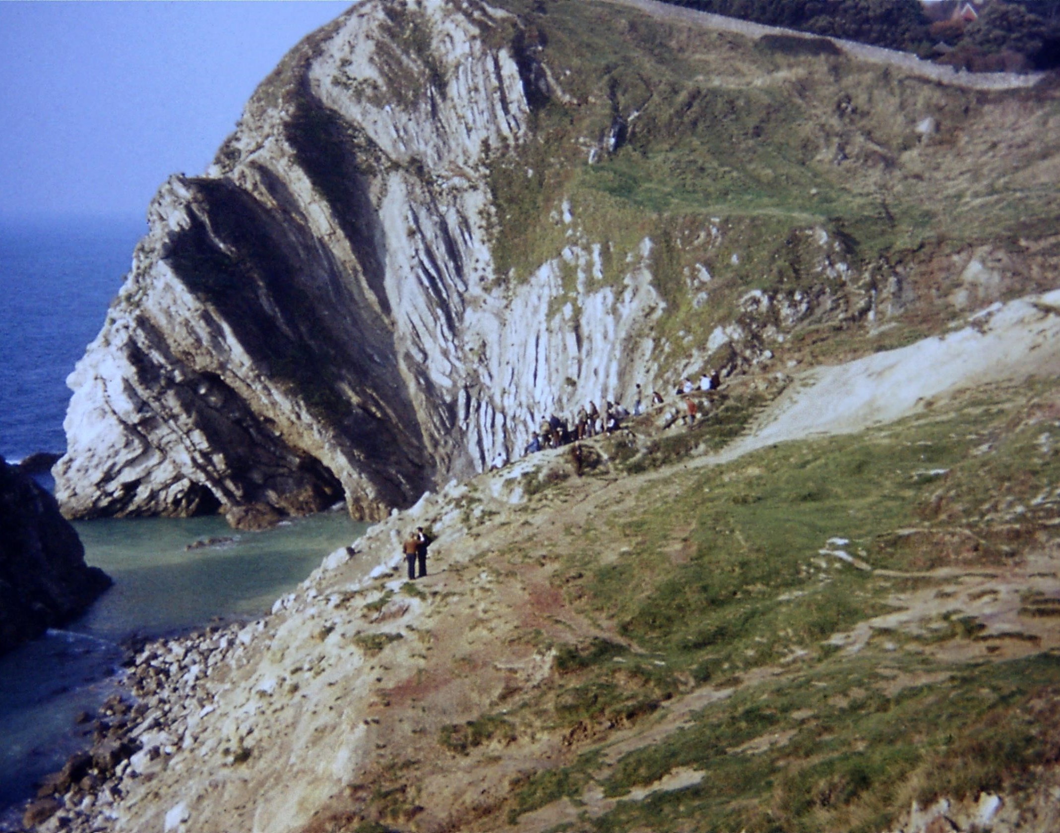 1977.10 Dorset. Stair Hole, Lulworth (Purbeck Group)
